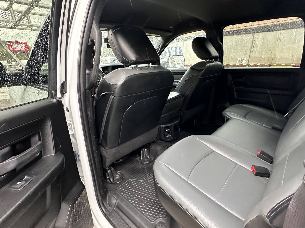Used 2021 RAM 2500 Tradesman w/ Chrome Appearance Group RWD image 13