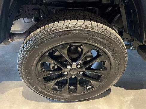 Used 2021 Jeep Gladiator Overland AWD/4WD image 24