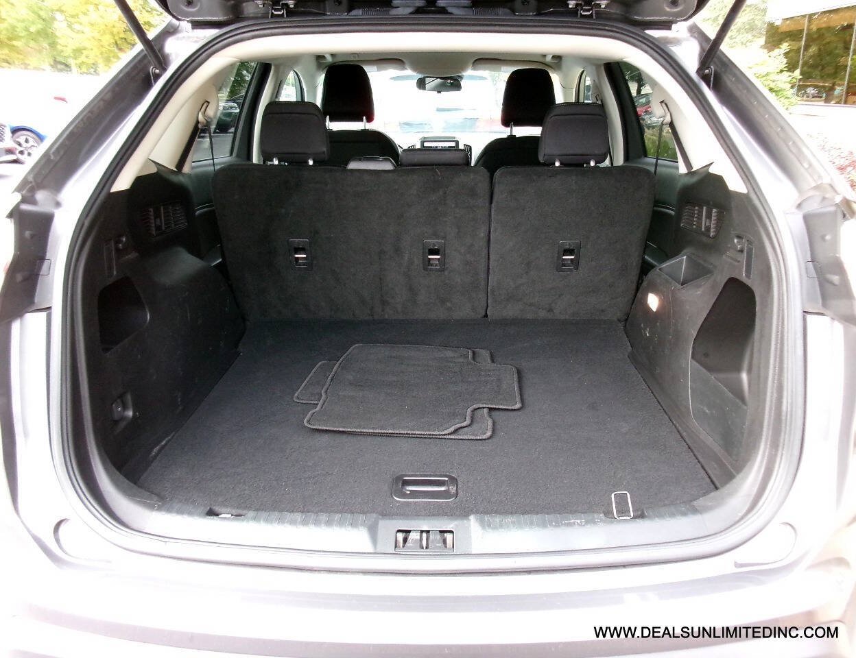 Used 2023 Ford Edge SE AWD/4WD image 17