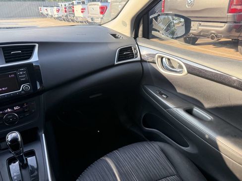 Used 2018 Nissan Sentra SV FWD image 20