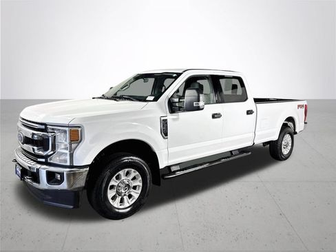Used 2022 Ford F350 XLT w/ XLT Value Package AWD/4WD image 2