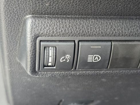 Used 2025 Toyota Corolla LE FWD image 23