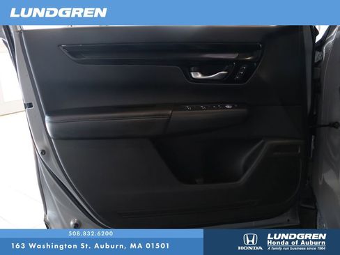 Used 2023 Honda CR-V EX-L image 9