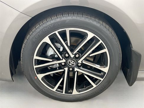 New 2026 Toyota Camry XLE image 9