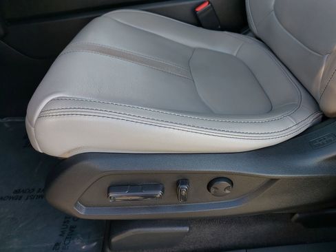 Certified 2025 Honda Pilot EX-L image 30