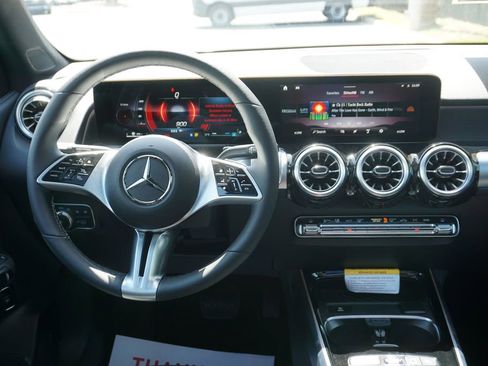 New 2025 Mercedes-Benz GLB 250 4MATIC image 53