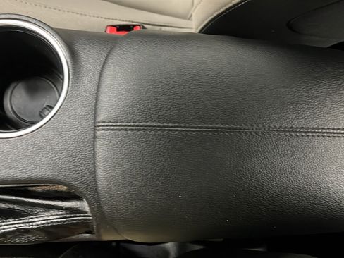 Used 2020 Ford Mustang Coupe RWD image 19