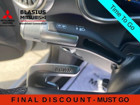 Used 2022 Mercedes-Benz SL 55 AMG 4MATIC w/ Driver Assistance Package image 62