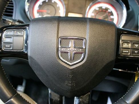 Used 2019 Dodge Grand Caravan SE FWD image 19