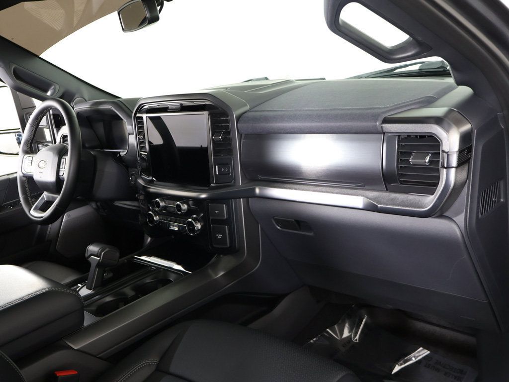 Used 2025 Ford F150 Lariat AWD/4WD image 33