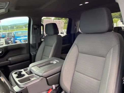 Used 2023 Chevrolet Silverado 1500 Custom AWD/4WD image 14