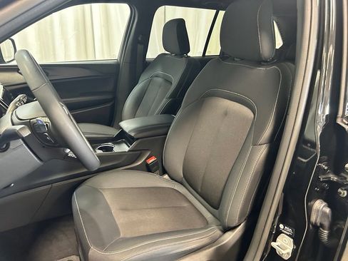 Used 2024 Jeep Grand Cherokee Laredo w/ Luxury Tech Group I AWD/4WD image 8