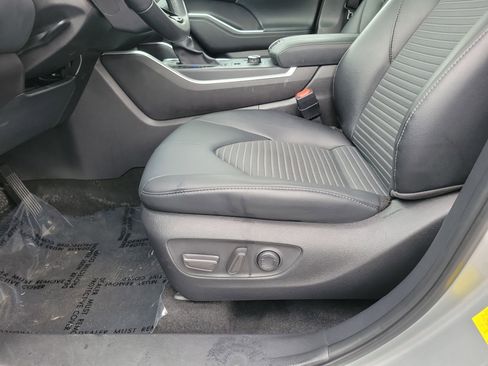 Used 2025 Toyota Highlander XSE AWD/4WD image 27