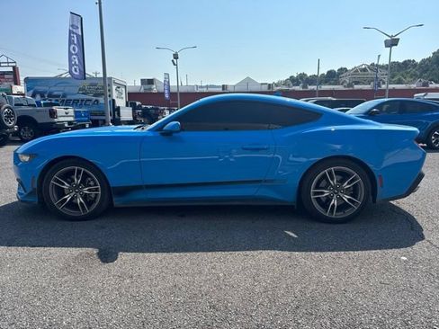 Used 2024 Ford Mustang Coupe RWD image 8