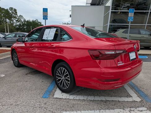 Used 2020 Volkswagen Jetta SE w/ SE Cold Weather Package FWD image 4