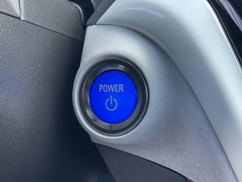 Used 2020 Chevrolet Bolt LT image 17