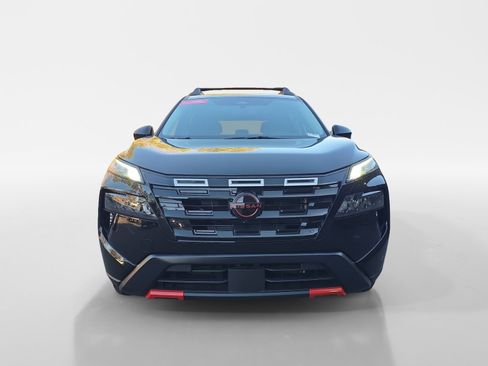 Certified 2025 Nissan Rogue SV image 8