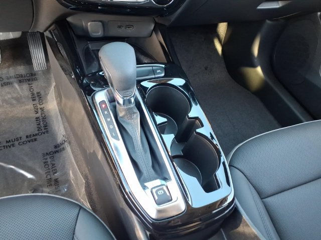 Used 2026 Chevrolet Trax ACTIV w/ Sunroof Package FWD image 24