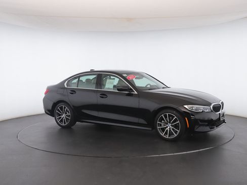 Used 2021 BMW 330i xDrive 330i xDrive AWD w/ Convenience Package image 32