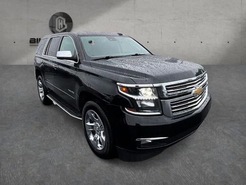 Used 2017 Chevrolet Tahoe Premier AWD/4WD image 3