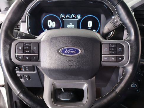 Used 2022 Ford F150 Lariat w/ Equipment Group 501A Mid image 3