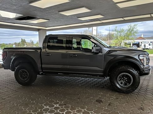 Used 2025 Ford F150 Raptor image 5