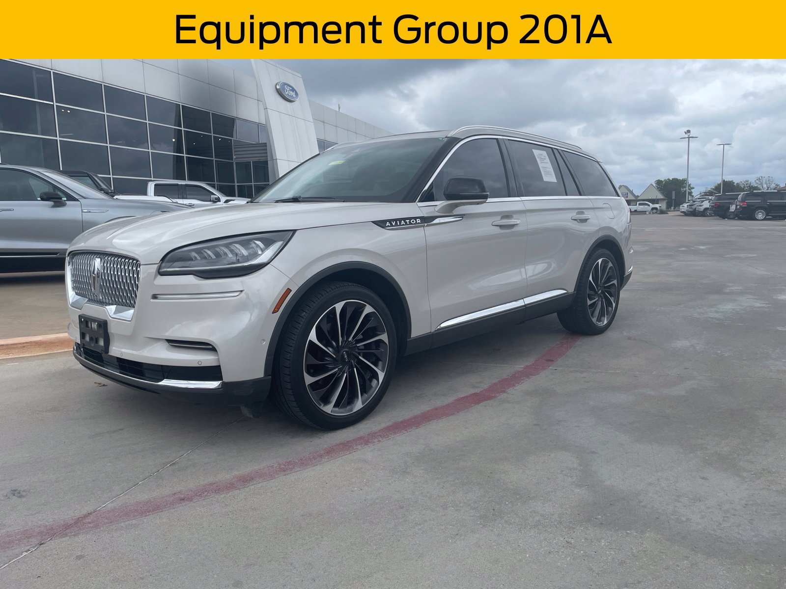 Used 2024 Lincoln Aviator Reserve w/ Equipment Group 201A RWD 360° Tour