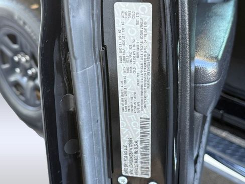 Used 2022 Jeep Wrangler Sport image 19