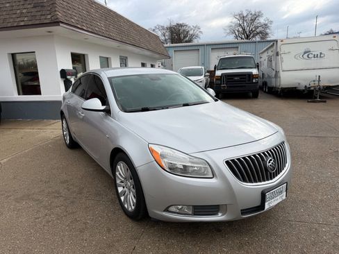 Used 2011 Buick Regal CXL image 8