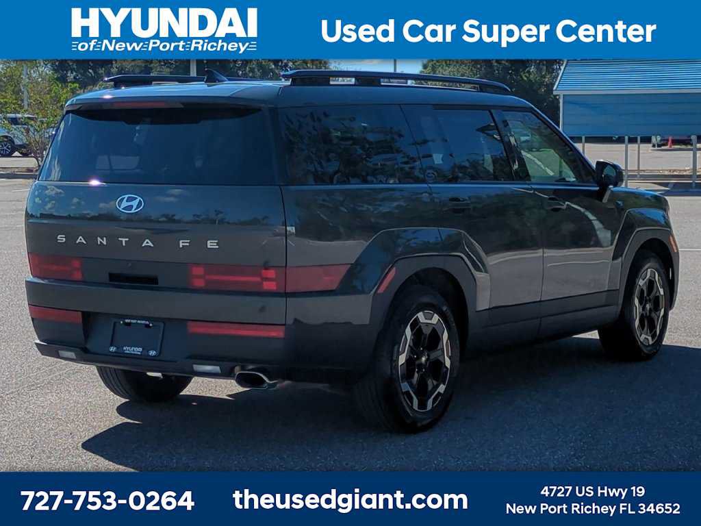 Used 2025 Hyundai Santa Fe SEL FWD image 5