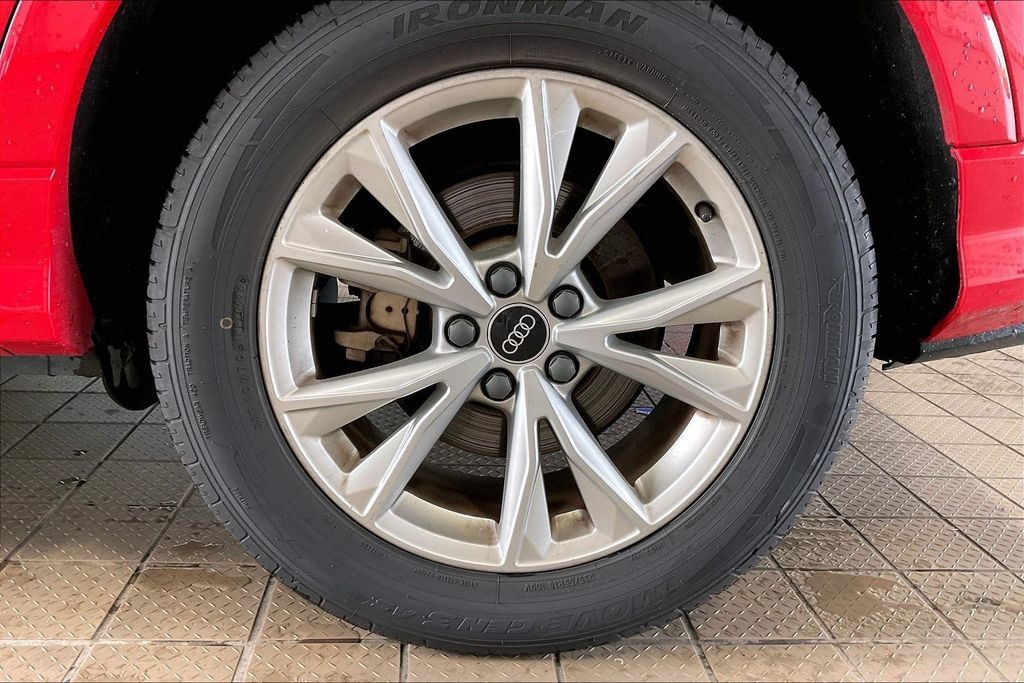 Used 2025 Audi Q3 2.0T Premium AWD/4WD image 32