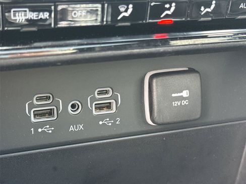 Used 2023 Jeep Grand Cherokee L Overland AWD/4WD image 29