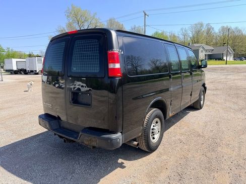 Used 2016 Chevrolet Express 2500 RWD image 7