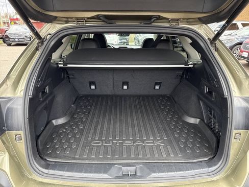 Used 2023 Subaru Outback Limited AWD/4WD image 15