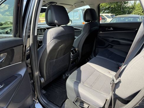 Used 2016 Kia Sorento AWD w/ LX Convenience Package image 10
