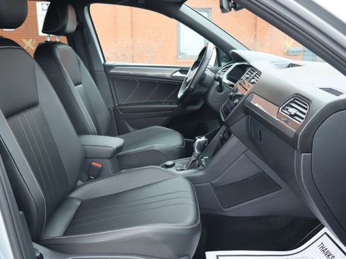 Used 2023 Volkswagen Tiguan SE R-Line image 24