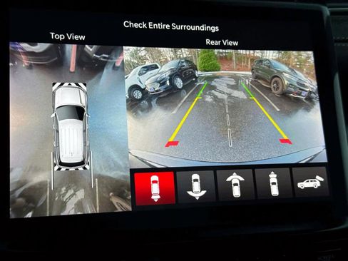 Used 2024 Jeep Grand Cherokee Limited w/ Luxury Tech Group II image 21