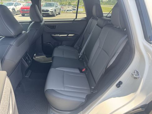 Used 2026 Subaru Outback Premium AWD/4WD image 13