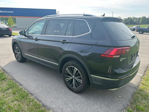 Used 2019 Volkswagen Tiguan SEL image 3