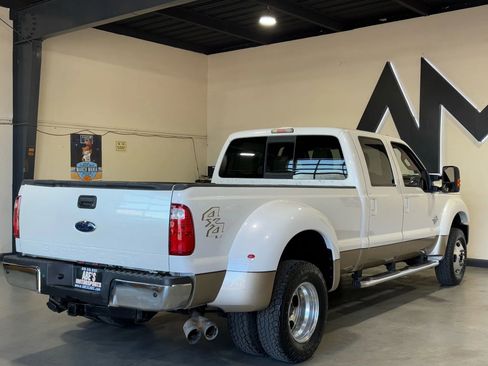 Used 2011 Ford F450 Lariat w/ Lariat Interior Pkg AWD/4WD image 6