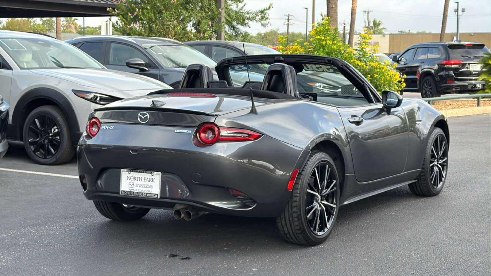 Certified 2025 MAZDA MX-5 Miata Grand Touring RWD image 12