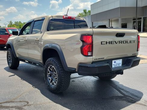 Used 2024 Chevrolet Colorado ZR2 w/ ZR2 Convenience Package III AWD/4WD image 6