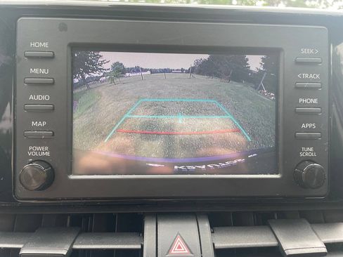 Used 2019 Toyota RAV4 XLE w/ Convenience Package AWD/4WD image 13