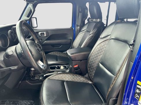 Used 2020 Jeep Wrangler Unlimited Sahara AWD/4WD image 21