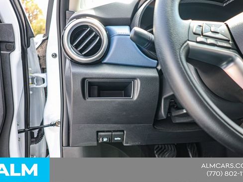 Used 2025 Nissan Versa SV w/ Trunk Package FWD image 21