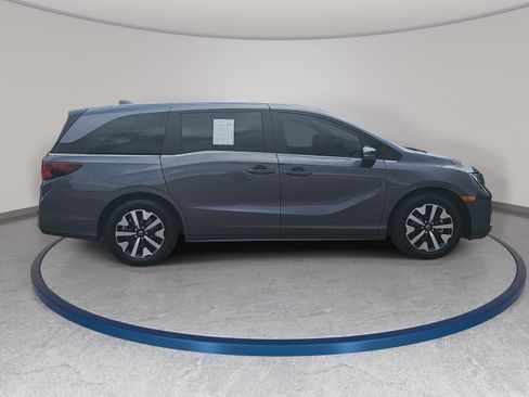 Used 2026 Honda Odyssey EX-L image 4