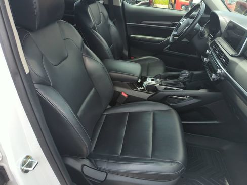 Used 2022 Kia Telluride LX FWD image 37