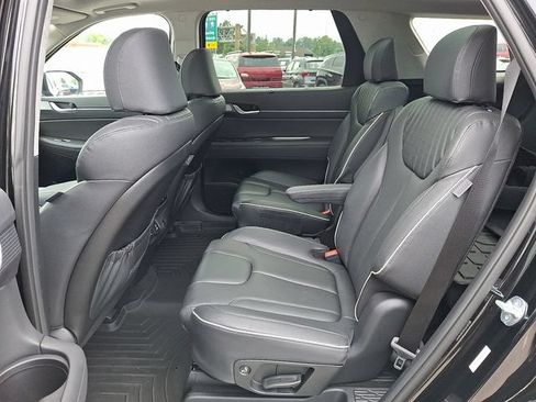 Certified 2023 Hyundai Palisade Limited w/ Cargo Package AWD/4WD image 10