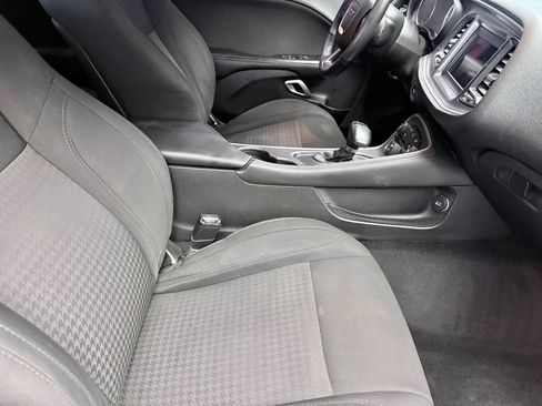Used 2018 Dodge Challenger R/T RWD image 12