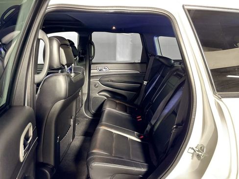 Used 2022 Jeep Grand Cherokee Limited image 21